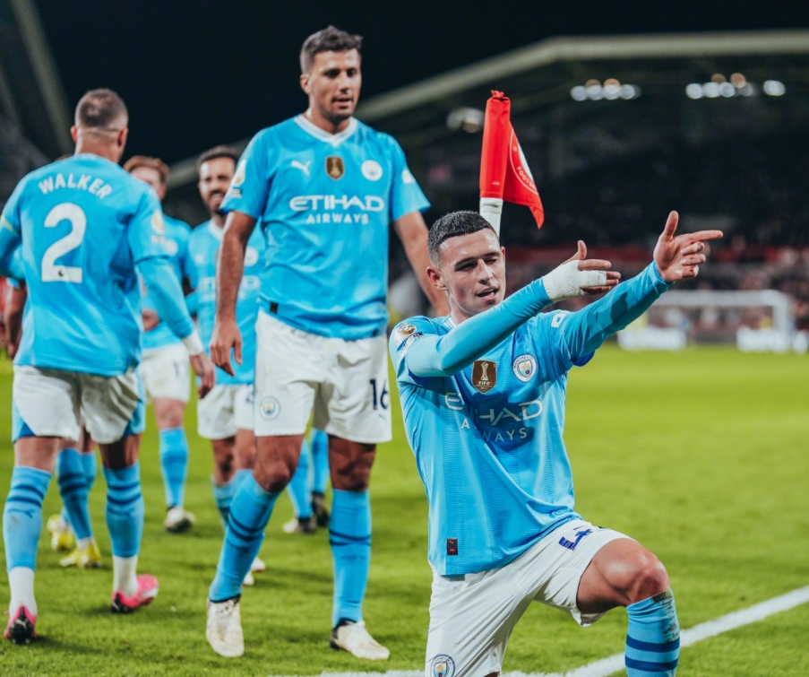 重磅！关键时刻巴塞罗那备战西甲哈兰德在尤文图斯比赛中失利，德布劳内爆冷击败曼联的简单介绍